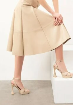 Sandalen Met Hoge Hak - Gold Coloured