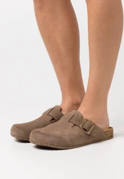 El Naturalista Balance - Pantoffels - Land