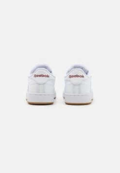 Reebok Classic Club C 85 Unisex - Sneakers Laag - Footwear White/Classic Burgundy -Havaianas Verkoopwinkel 14951df24f934bd18af71fc64563eda0