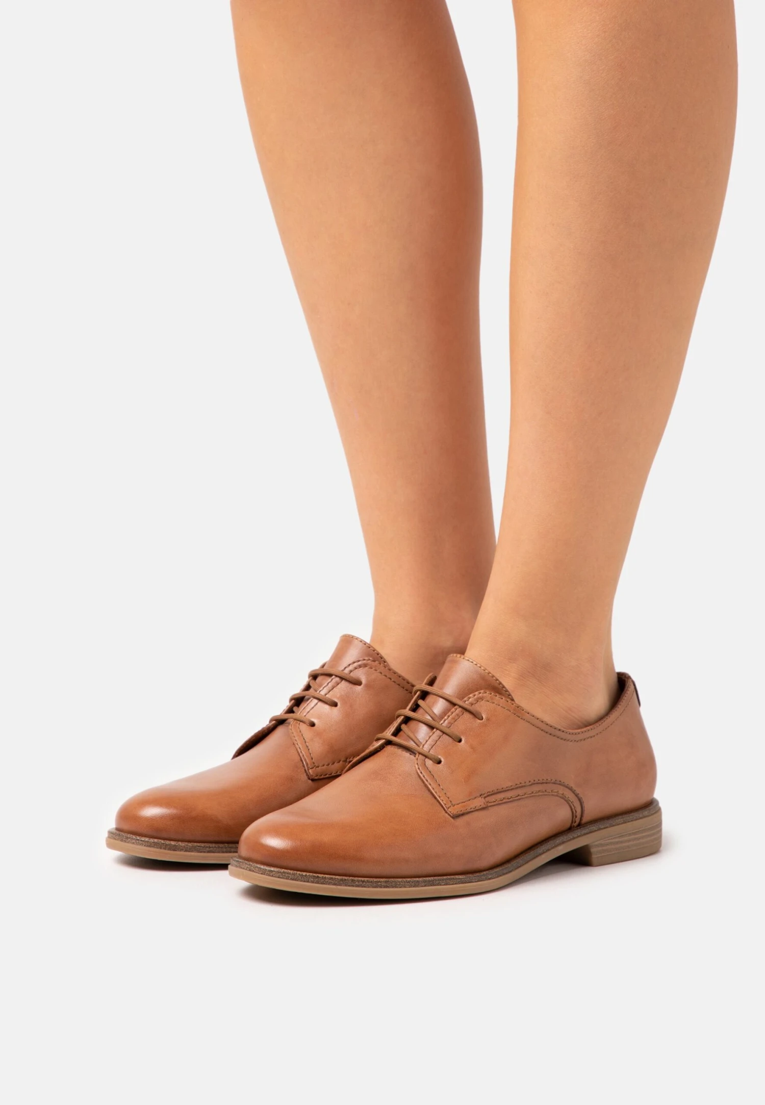 Tamaris Veterschoenen - Nut 1 Tamaris Veterschoenen - Nut