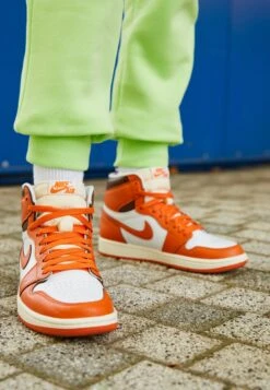 W Air Jordan 1 Retro Hi Og - Sneakers Hoog - White/Starfish/Cacaowow/Sail 10 W Air Jordan 1 Retro Hi Og - Sneakers Hoog - White/Starfish/Cacaowow/Sail -Havaianas Verkoopwinkel 1fa6632d1a3d4d1a8823515715eaf5fe