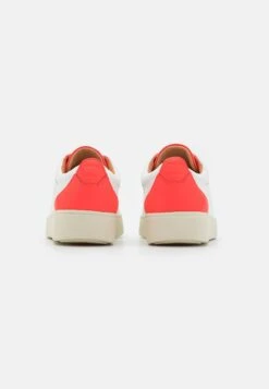Fitflop Rally Pop - Sneakers Laag - Urban White/Neon Orange 9 Fitflop Rally Pop - Sneakers Laag - Urban White/Neon Orange -Havaianas Verkoopwinkel 25a8716531534b0589631e16565677c2