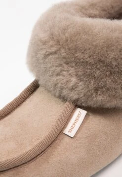 Shepherd Moa - Pantoffels - Stone -Havaianas Verkoopwinkel 2a24fa9e9be64e72a31f55cee40f3845