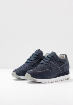 Caprice Sneakers Laag - Ocean -Havaianas Verkoopwinkel 35e1cc3b1c8a4442a55a723dcd19196b