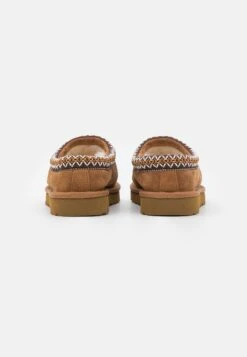 Ugg Tasman - Pantoffels - Chestnut 13 Ugg Tasman - Pantoffels - Chestnut -Havaianas Verkoopwinkel 4179e933c68b4d51a5b159417623f4d3