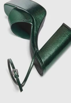 PULL & BEAR Sandalen Met Hoge Hak - Green -Havaianas Verkoopwinkel 4aab8ff6a07c4918ba682d6841307273