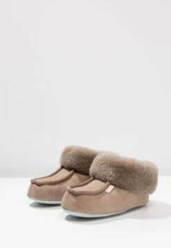 Shepherd Moa - Pantoffels - Stone -Havaianas Verkoopwinkel 6679a184160a48ccbdf6fcb50938d51b