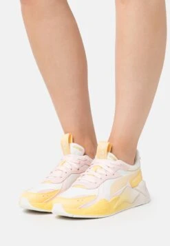 Puma Beach Days- Sneakers Laag - Warm White/Frosty Pink