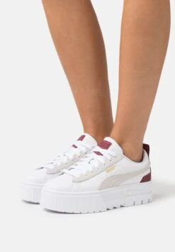 Puma Mayze Gentle - Sneakers Laag - White/Wood Violet