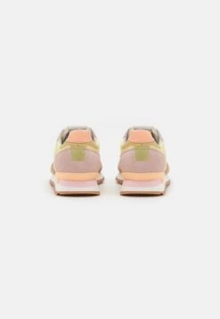 Pepe Jeans Brit Print Dana- Sneakers Laag - Sunrise -Havaianas Verkoopwinkel 8302eb25c97840dfa298f63f15eddef1