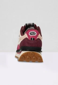 Fila Footwear Reggio Wmn - Sneakers Laag - Carmine -Havaianas Verkoopwinkel 8bced46e357649678a87f967ea9cc978