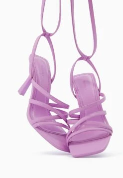 BERSHKA High-Heel With Ankle Strap- Sandalen - Purple -Havaianas Verkoopwinkel 8c87b0b7f3804fc893a7e8ad36da72a1
