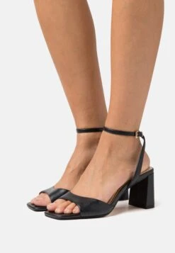 Buffalo Vegan April Neat - Sandalen - Pearl Black