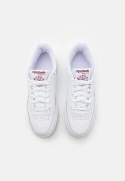 Reebok Classic Club C 85 Unisex - Sneakers Laag - Footwear White/Classic Burgundy -Havaianas Verkoopwinkel 94b64ab5d7ad436cad095ba84e2f2d4a