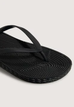 Oysho Shiny Beach- Badslippers - Black 11 Oysho Shiny Beach- Badslippers - Black -Havaianas Verkoopwinkel 982080bfb68b429f90931544f23af380
