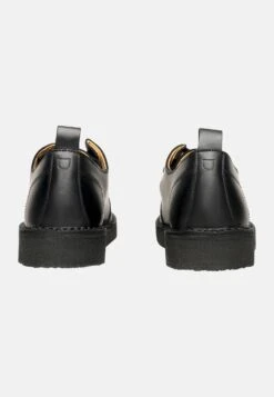 Betty N - Veterschoenen - Schwarz 9 Betty N - Veterschoenen - Schwarz -Havaianas Verkoopwinkel b567d12c2db8429abd4a0db7c48b2373