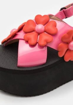 MOSCHINO Sandalen Met Plateauzool - Fantasy Color -Havaianas Verkoopwinkel cedf80e8b96943c194dbee1a23207835