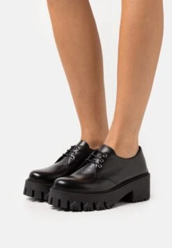 Patrizia Pepe Veterschoenen - Nero