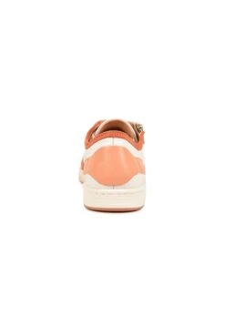 Pataugas Jester/Mixs F2I - Sneakers Laag - Apricot 8 Pataugas Jester/Mixs F2I - Sneakers Laag - Apricot -Havaianas Verkoopwinkel d3785c291c8d4de993e9b5f8f14e5331