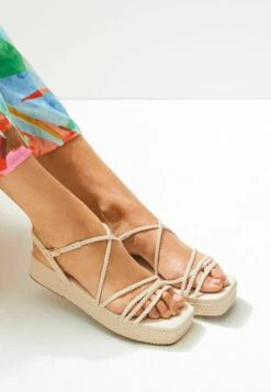 Next Forever Comfort Plait Detail Asymmetric Pattern- Sandalen Met Plateauzool - Bone