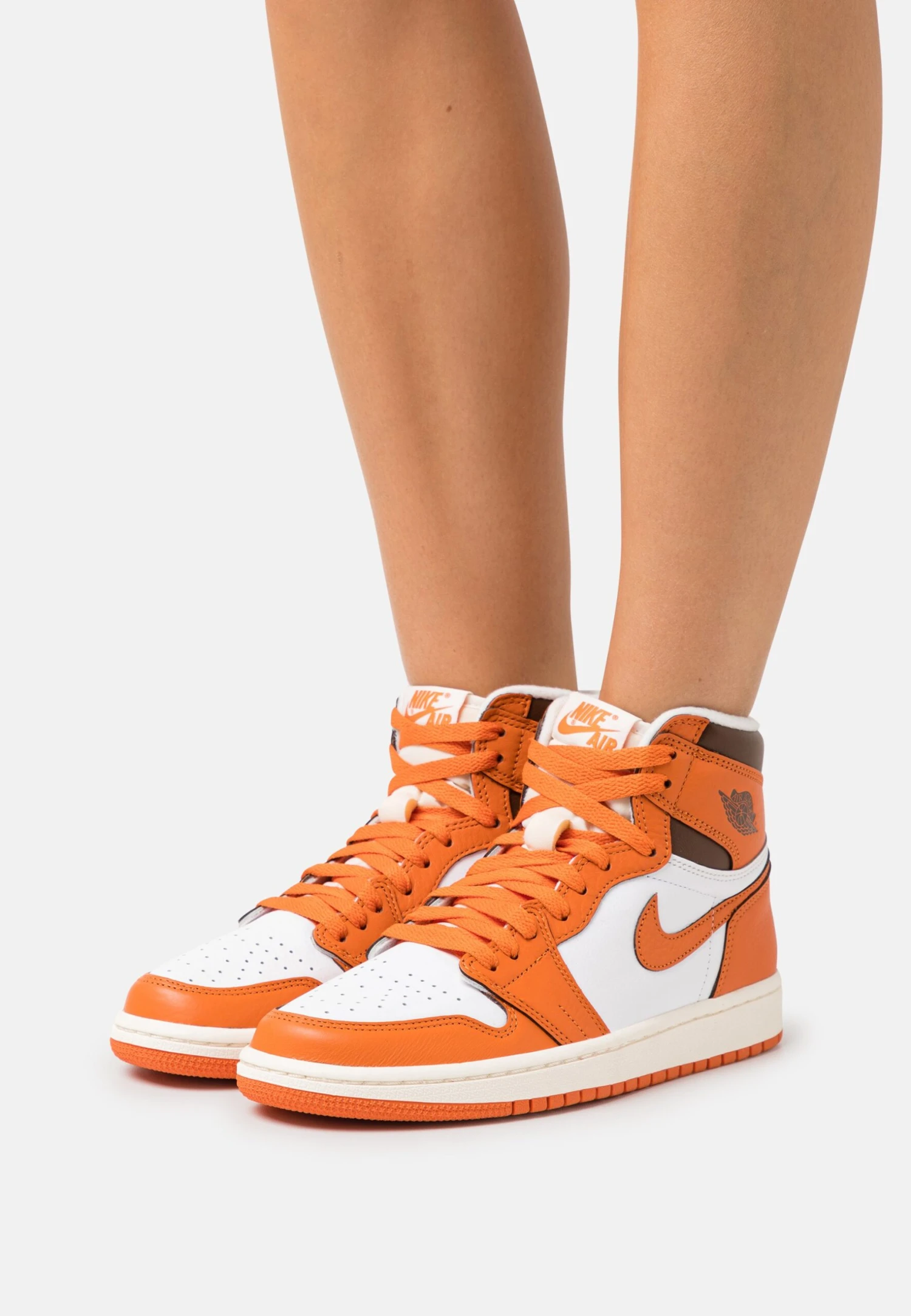 W Air Jordan 1 Retro Hi Og - Sneakers Hoog - White/Starfish/Cacaowow/Sail 1 W Air Jordan 1 Retro Hi Og - Sneakers Hoog - White/Starfish/Cacaowow/Sail