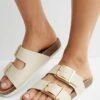 New Look Double Buckle Strap Footbed- Badslippers - Off White