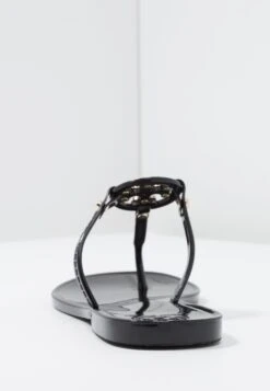 Tory Burch Mini Miller Flat Thong - Teenslippers - Perfect Black 12 Tory Burch Mini Miller Flat Thong - Teenslippers - Perfect Black -Havaianas Verkoopwinkel e4a393c9f8464854b54fecbdc32475c2