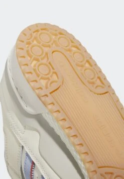 Adidas Originals Forum Cl Unisex - Sneakers Laag - Cream White Blue Dawn Preloved Red -Havaianas Verkoopwinkel f9aeec6a7f7b43aca99f71b786995885